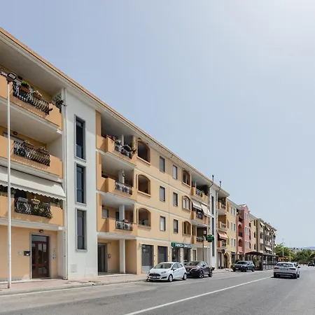 Apartment Quartu Sant'elena - Roomy With Parking!